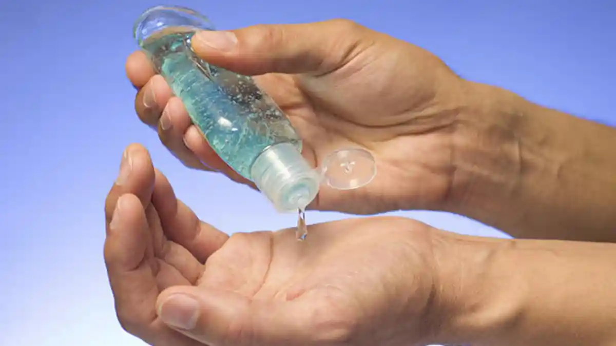 Fakta Hand Sanitizer - Benarkah Cairan Pembersih Ini Bisa Gantikan Sabun Cuci Tangan?