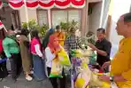 Rela Antre Sejak Pagi, Warga Serbu Pasar Murah di UPT Perlindungan Konsumen Malang
