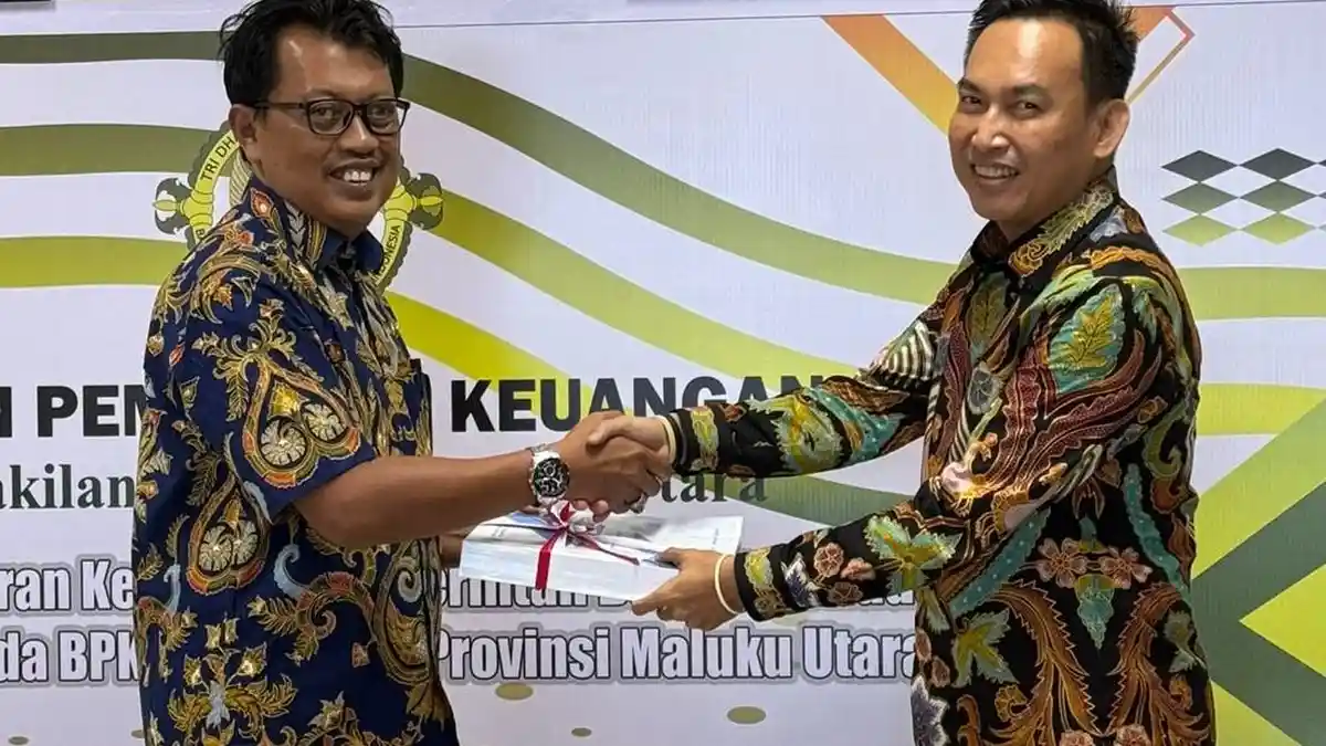 Sekda Halmahera Timur Maluku Utara Serahkan LKPD Tahun 2023 ke BPK Maluku Utara