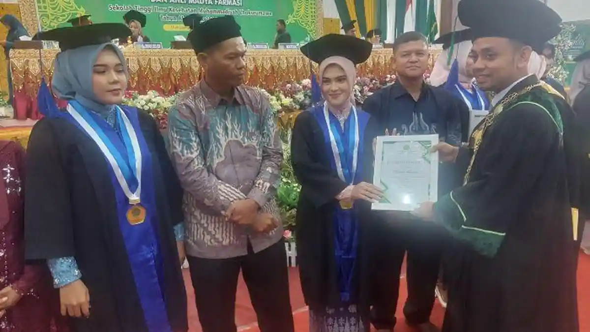 210 Mahasiswa STIKesMU Lhokseumawe Diwisuda, Semua Lulusan Gizi Sudah Bekerja 