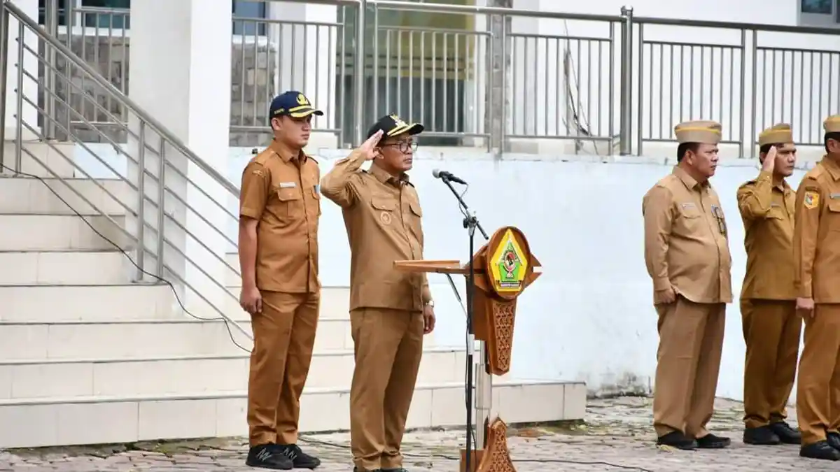 Wabup Samosir Ariston Pimpin Apel Gabungan, Tegaskan Disiplin dan ...