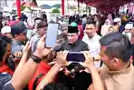 Edy-Rahmayadi-diwawancarai-soal-persiapan-debat-kedua-Pemilihan-Gubernur.jpg