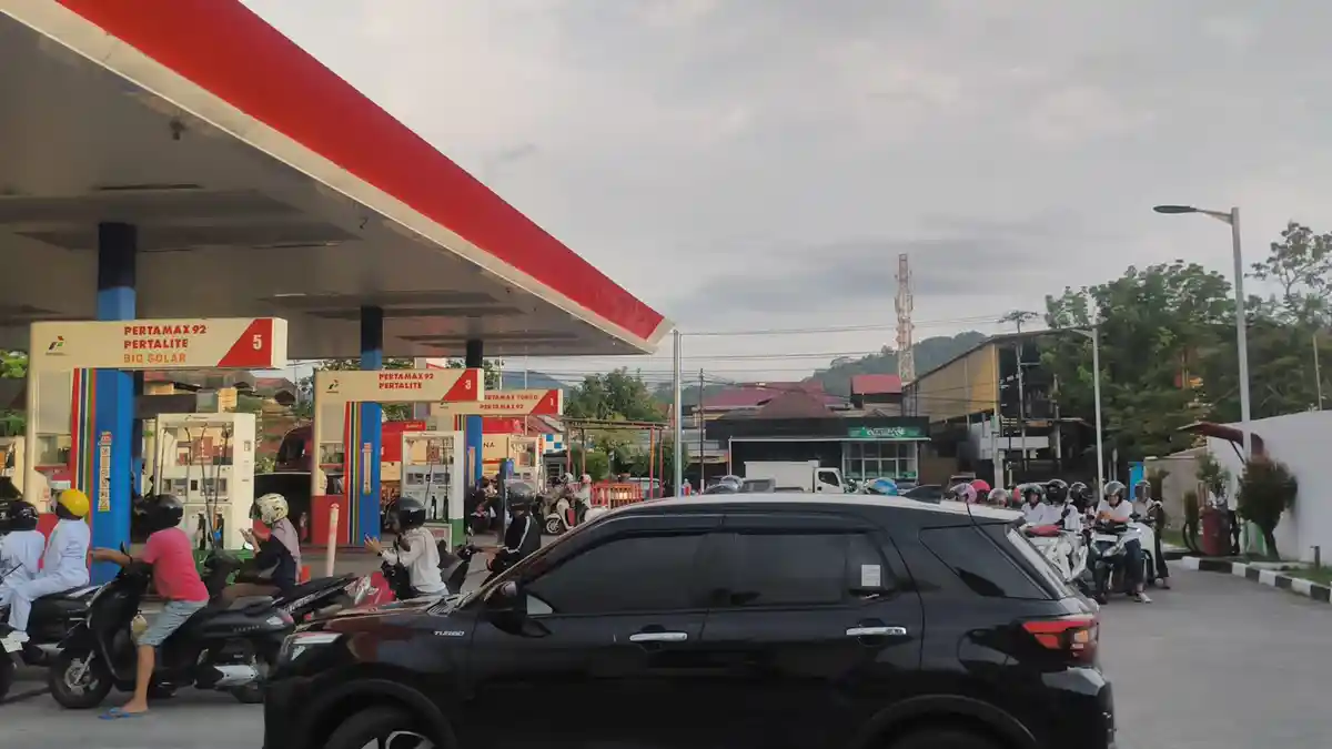SPBU Sawahan Padang Kurangi Stok BBM Non Subsidi, Imbas Kenaikan Harga