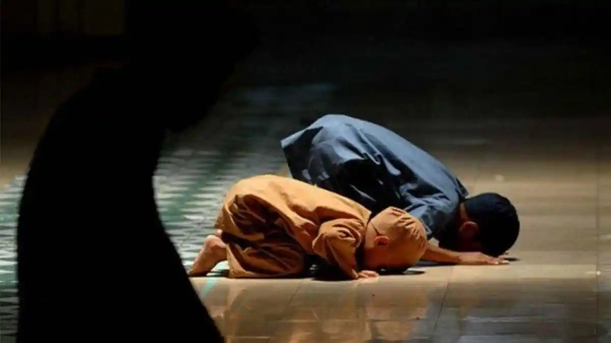 Bangun Sepertiga Malam, BERIKUT Panduan Sholat Tahajud & Niat Sholat Tahajud