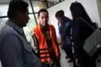 Terdakwa Wawan Menjalani Sidang di Pengadilan Tipikor