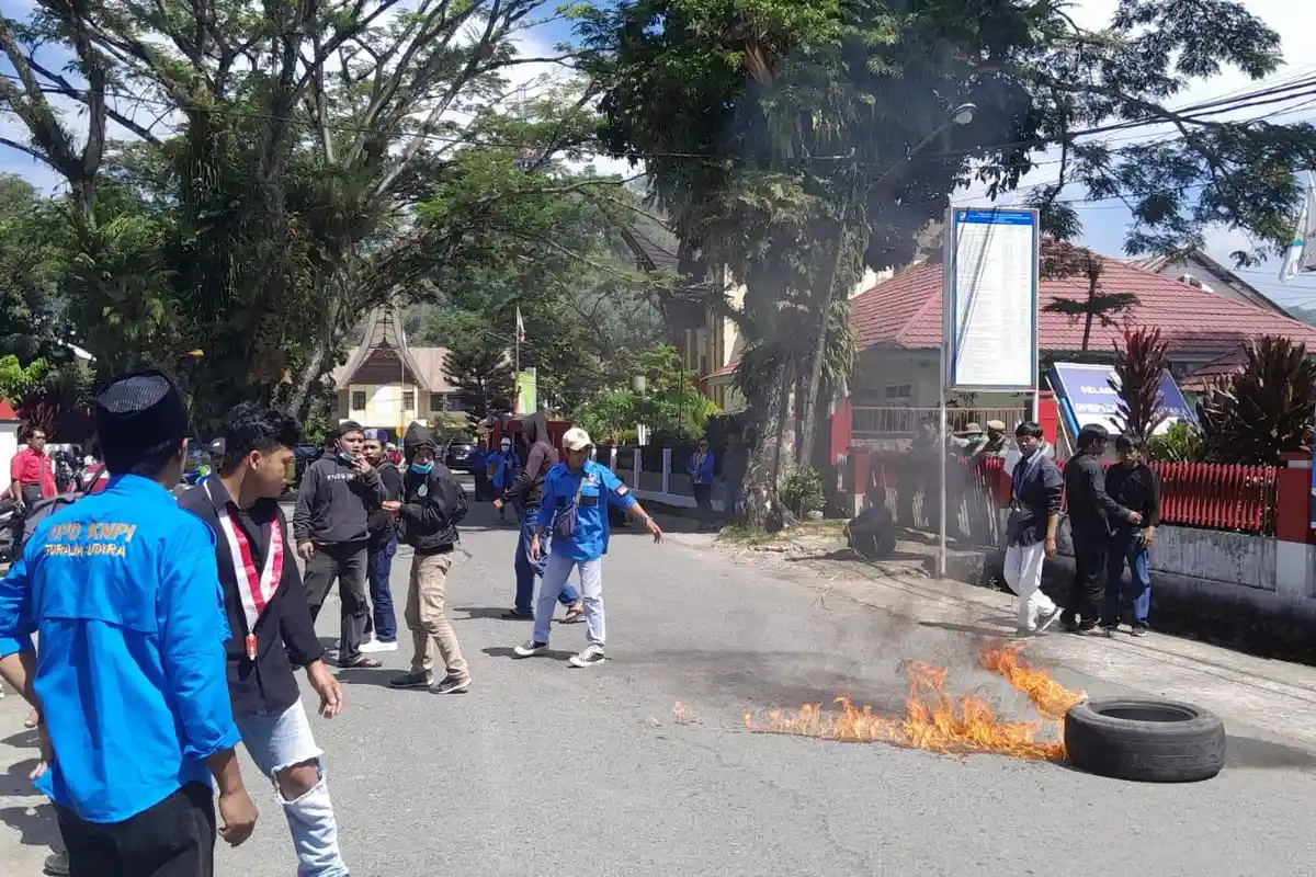 KNPI Toraja Utara Gelar Aksi di Gedung Pemuda, Ketua MPI: Pemda Tak Ada Solusi