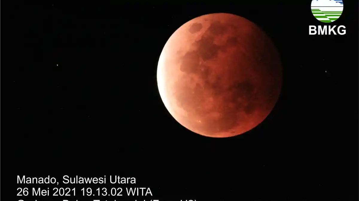Gerhana Bulan Total Super Blood Moon Terlihat di Manado, Berikut Parade Fotonya