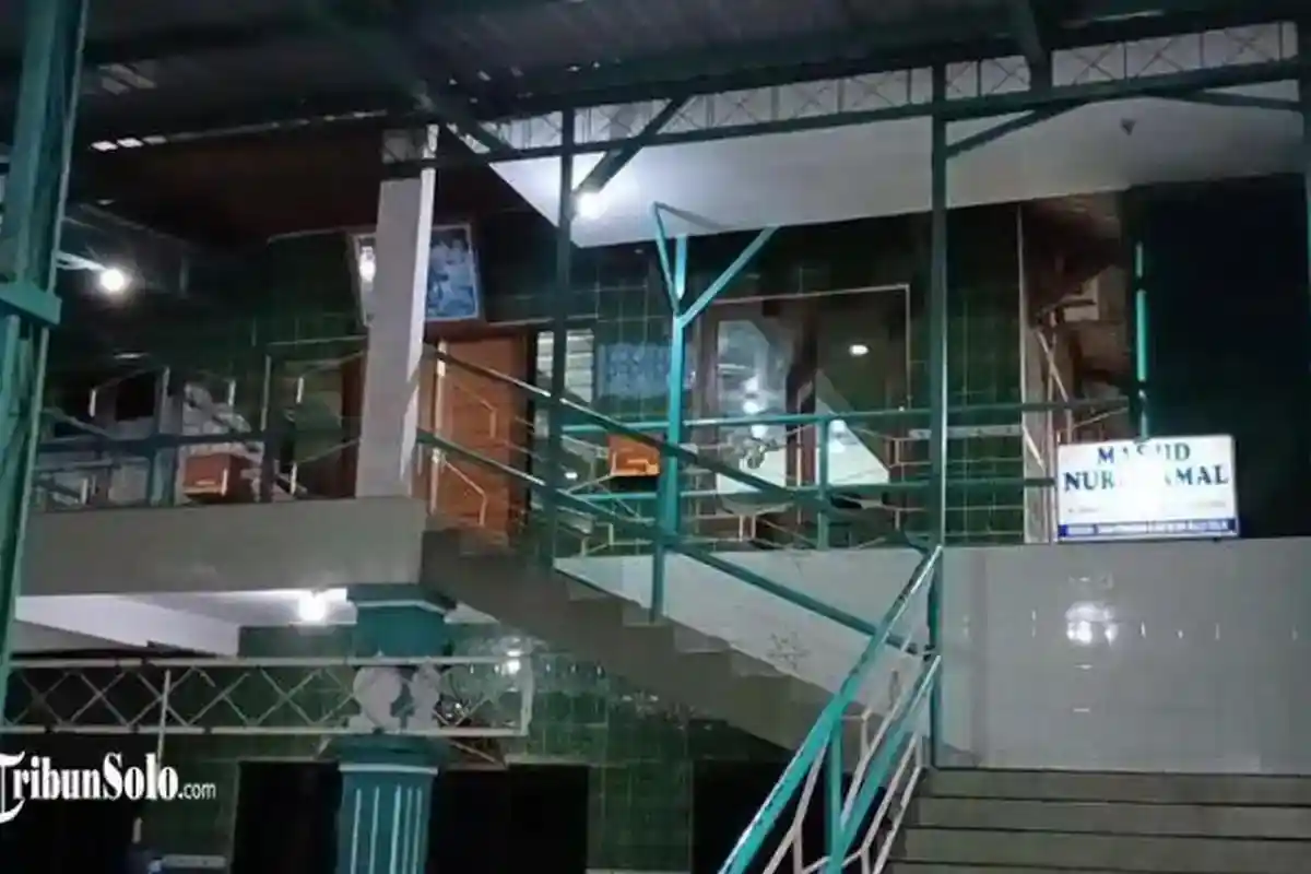 Terkuak Sosok yang Menangis Tengah Malam di Solo, Ternyata Tukang Tambal Ban Ngaji di Masjid