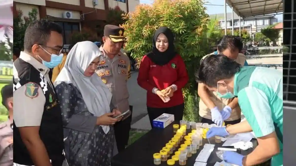 Polres Bima Kota Tes Urine Anggota Secara Mendadak