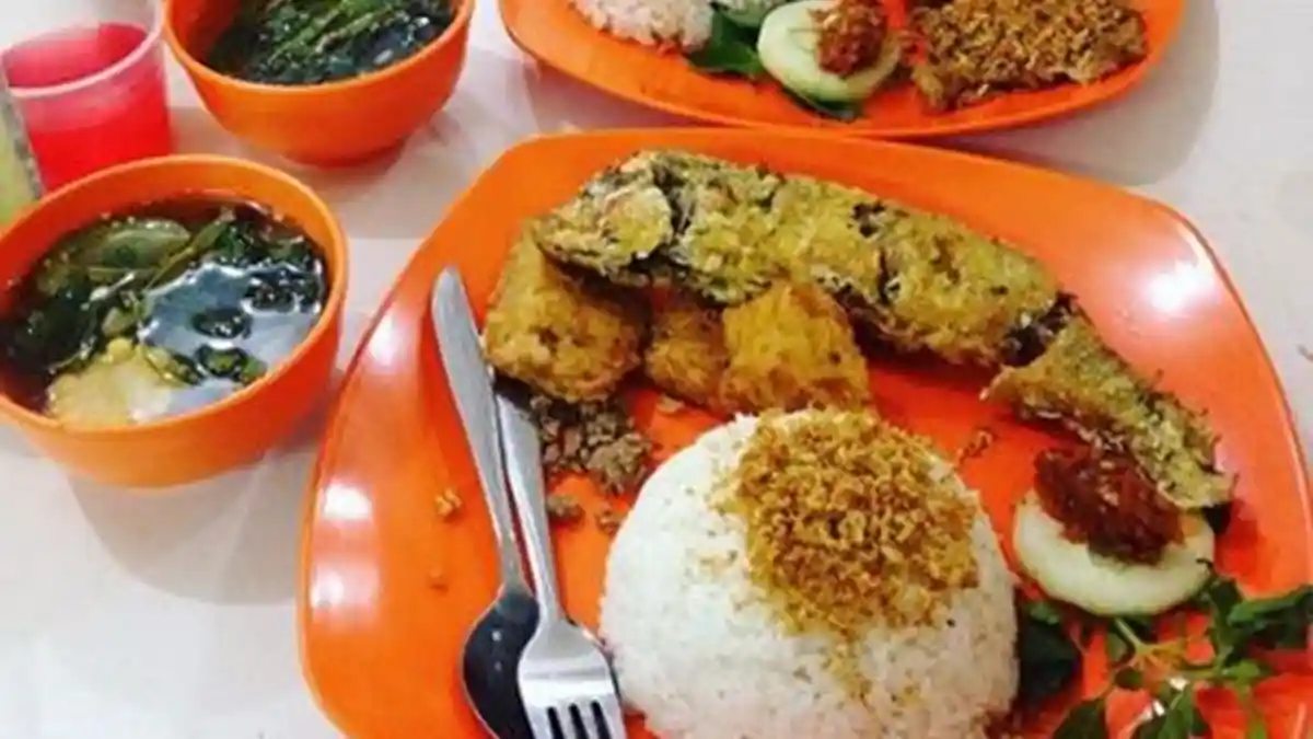 Salah Satunya Ada Nasi Timbel Tip-Top, Ini 5 Kuliner Legendaris yang ada di Pasar Atom Surabaya