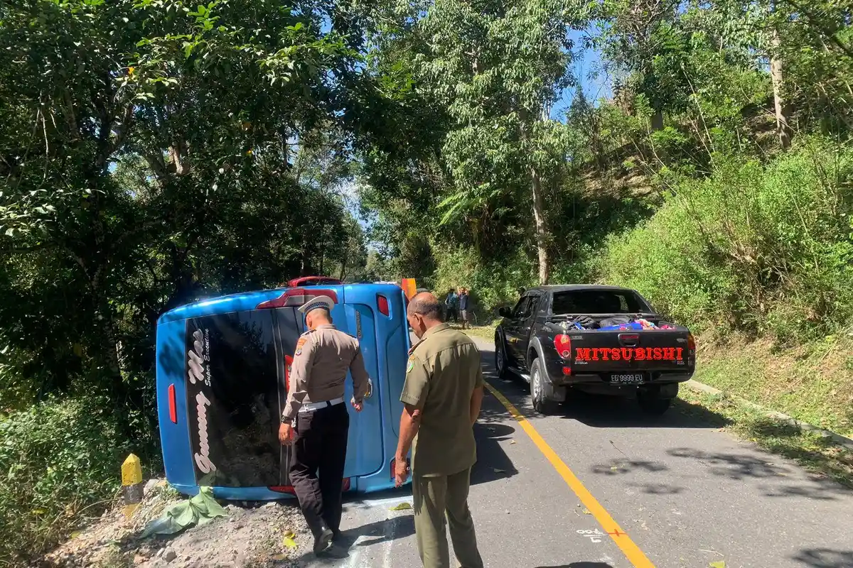 Ada 9 WNA Dalam Bus Gunung Mas yang Kecelakaan di Sita, Manggarai Timur