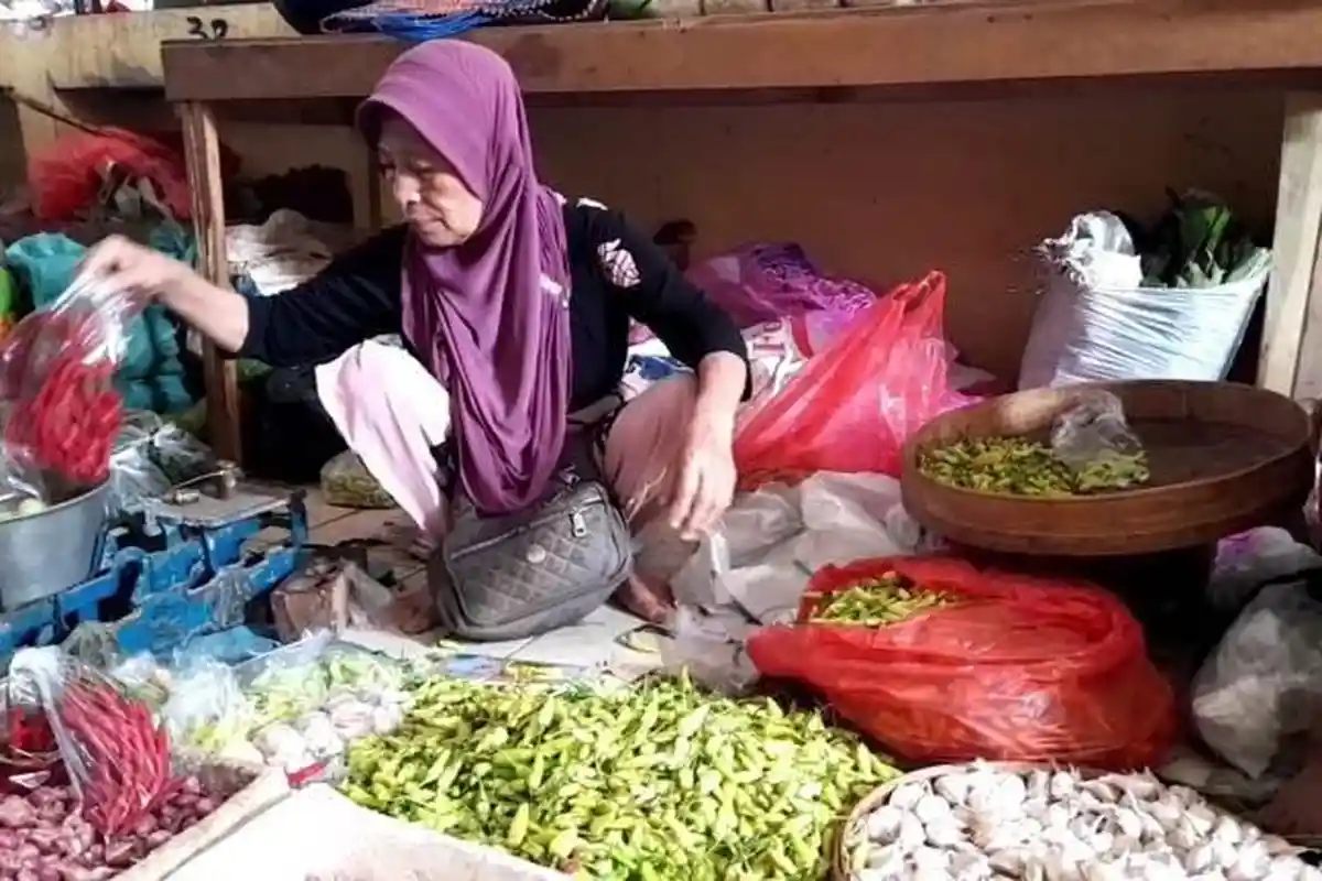 Melonjak, Harga Cabai Di Blora Tembus Rp 100 Ribu, Pedagang Mengaku Sulit Dapatkan Stok