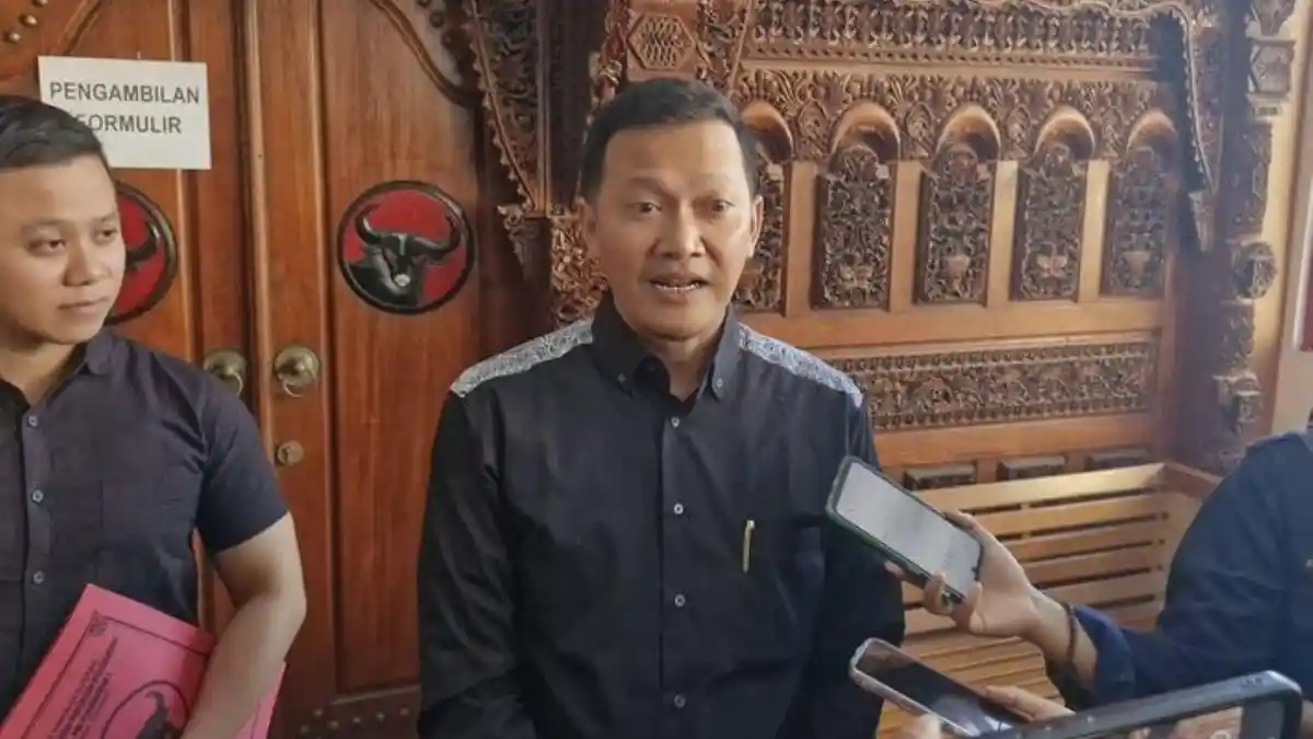 2 Pengusaha Muda Ambil Formulir Bakal Calon Pilkada Jepara 2024 di DPD PDIP Jateng, Siapa Mereka?