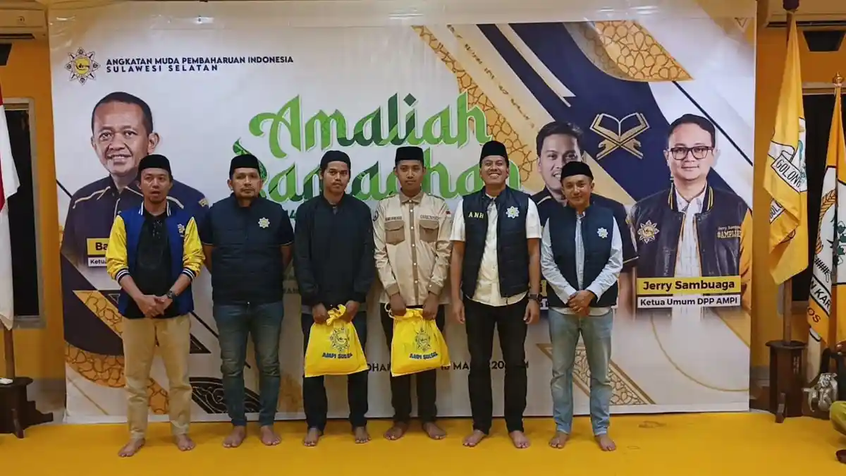 Penghujung Ramadan, AMPI Sulsel Bagikan Paket Sembako untuk Kaum Duafa