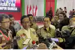 Cawapres-nomor-3-Prof-Mahfud-MD-usai-memaparkan-visinya-di-Kampus-Unhas-Sabtu-1312024.jpg