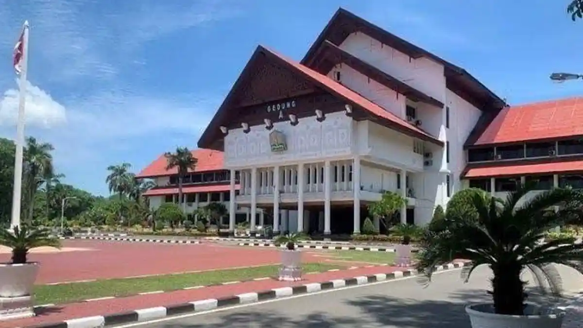 Malam Ini Mualem Rapat Khusus dengan Forbes DPD-DPR RI, Bahas 4 Pulau Sengketa dengan Sumut