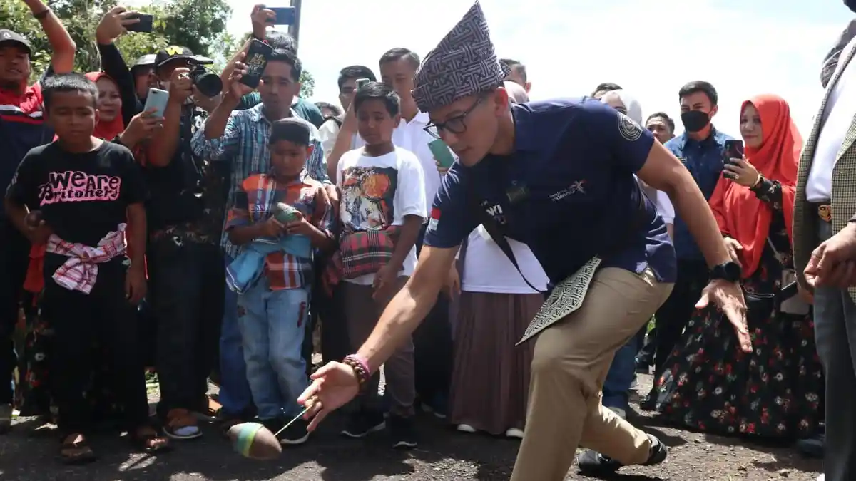 Desa Wisata Kambo Dikunjungi Menparekraf Sandiaga Uno: Epik, Majestik dan Ikonik