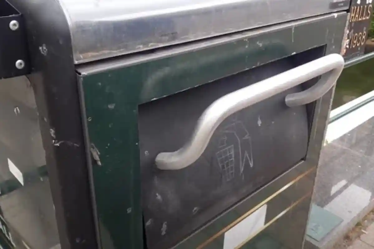 Tong Sampah di Swedia Bisa Keluarkan Suara Wanita yang Mendesah Manja