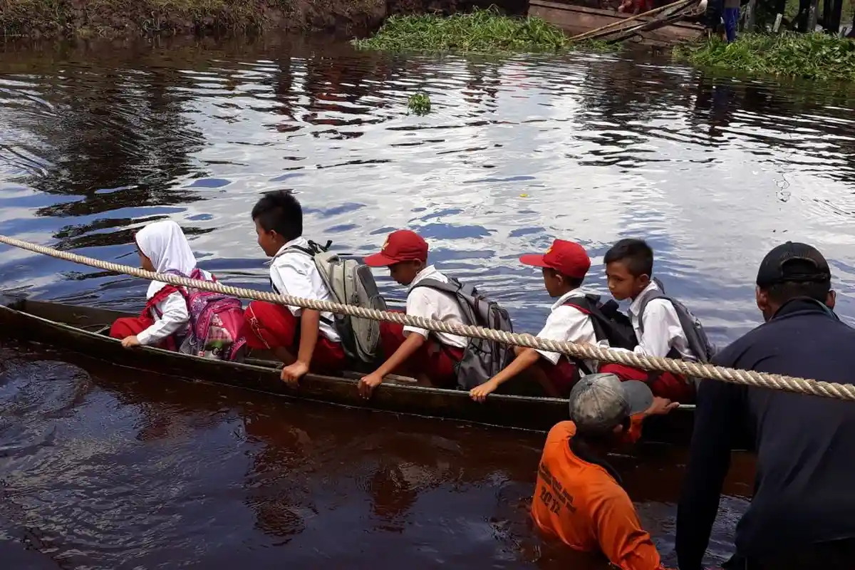 Belajar Online Berlanjut, Masuk Sekolah Bisa Akhir 2020 atau Awal 2021 | Jadwal Ajaran Baru 13 Juli