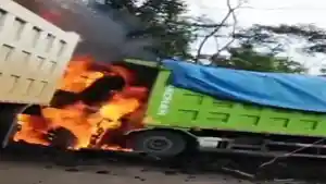 Kronologi-Sopir-Truk-Batu-Bara-Tewas-Terbakar-Saat-Kecelakaan-Maut-di-Muratara-Tabrakan-Adu-Kambing.jpg