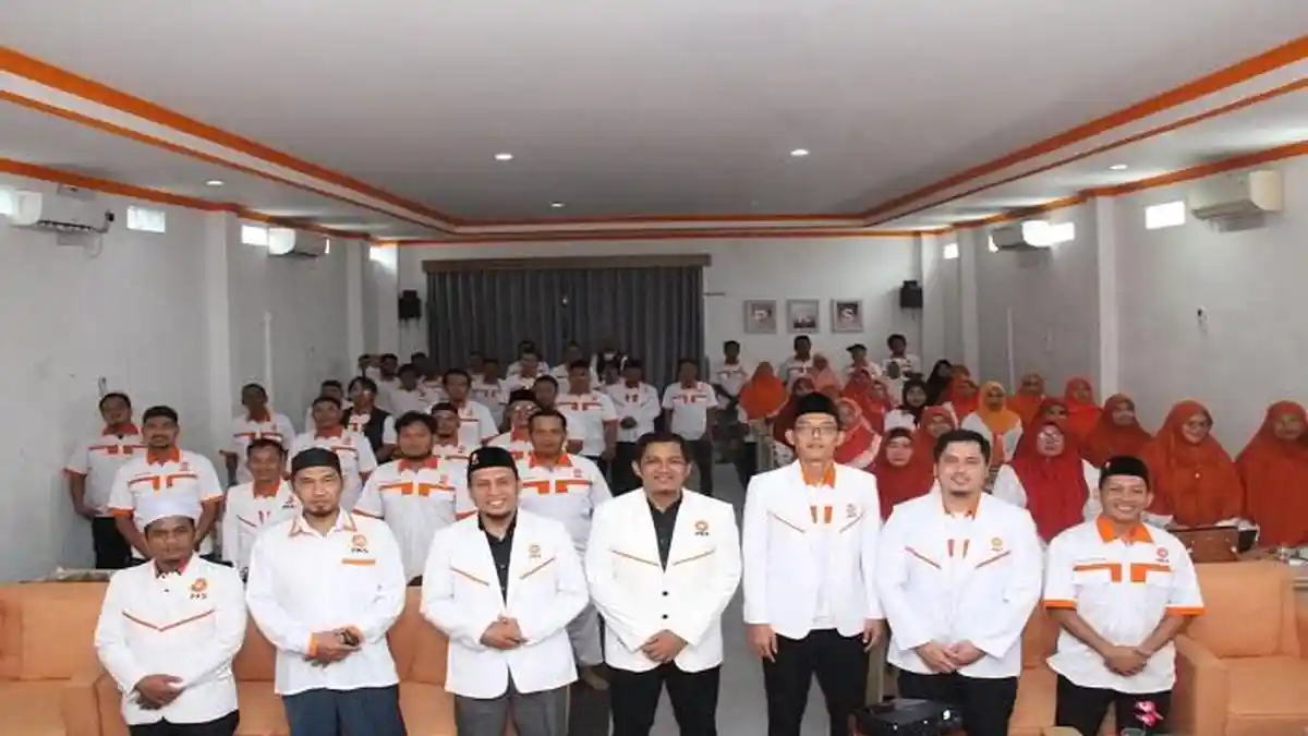 DPD PKS Kota Pangkalpinang Lantik Kepengurusan DPC
