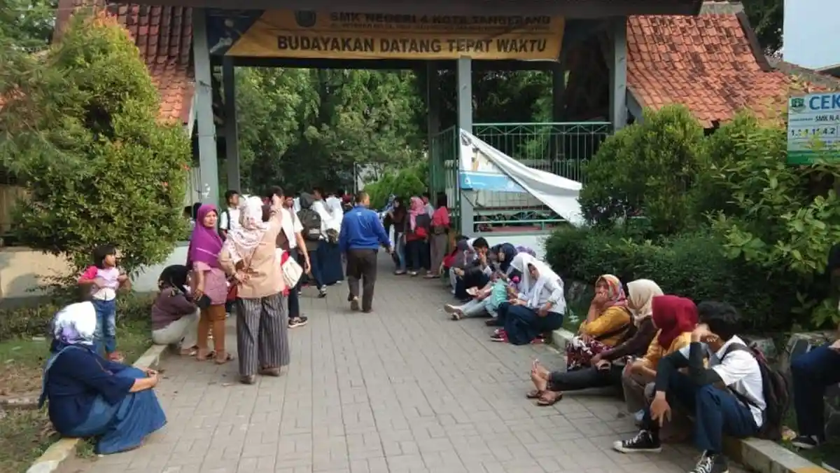 Dinas Pendidikan Banten Bantah PPDB 2019 Tingkat SMA Perlu Legalisir Kartu Keluarga