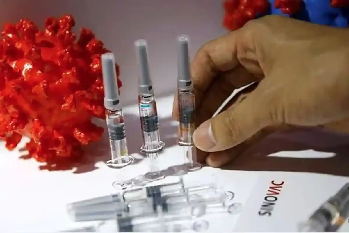 WHO Sebut Orang Muda yang Sehat Tidak Akan Dapat Vaksin Covid-19 Sampai Tahun 2022