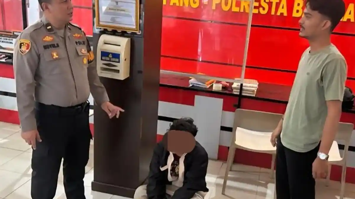 Kepergok Curi Motor di Sekupang Batam, Seorang Pemuda Ditangkap Warga lalu Diserahkan ke Polisi - Tribunbatam.id