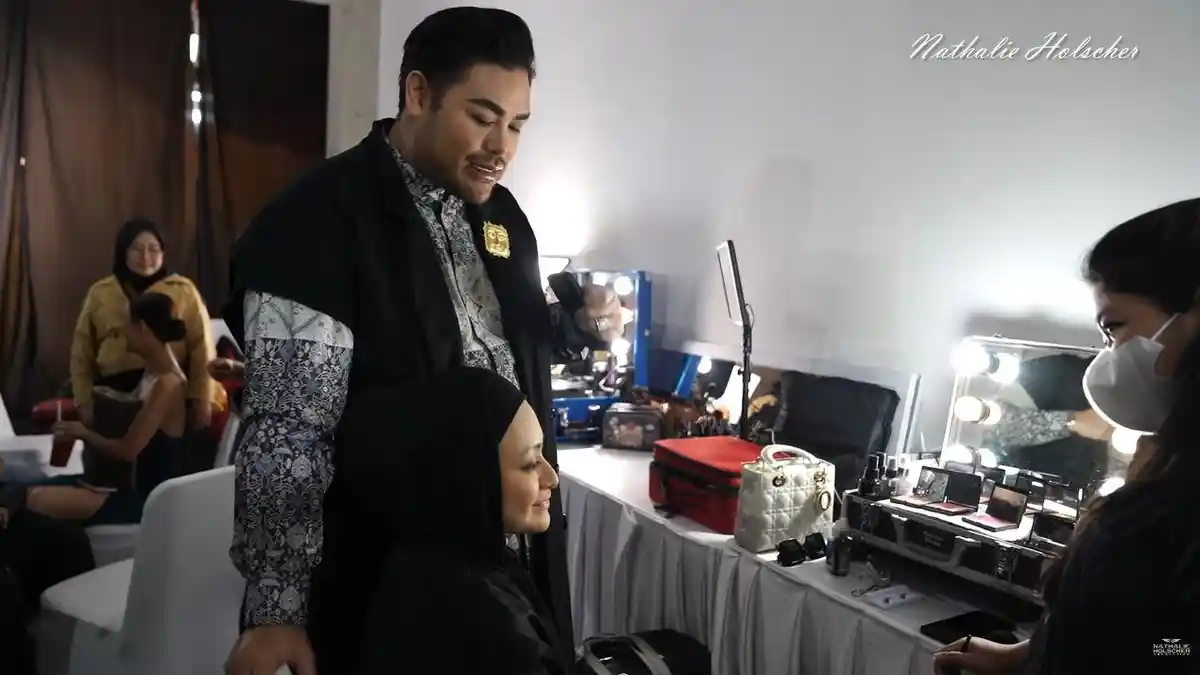 Nathalie Holscher Dipuji Ivan Gunawan Punya Selera Fashion Hijab yang Bagus