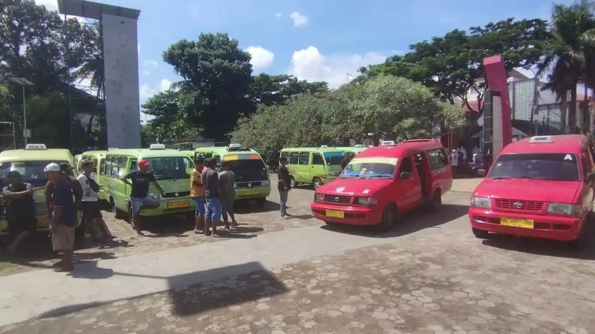 Waduh, Besok Seluruh Angkot di Ambon Aksi Mogok, Kenapa?