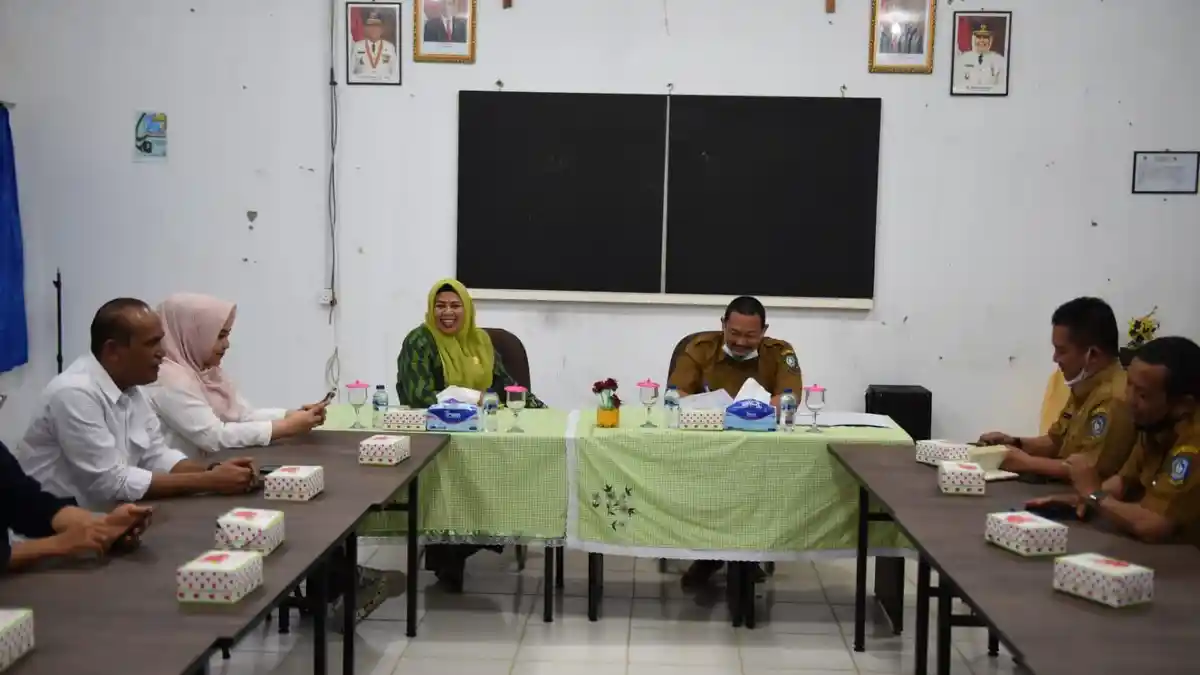 Pastikan PPDB Lancar, Dewi Kumalasari Kunjungi SMK di Bintan