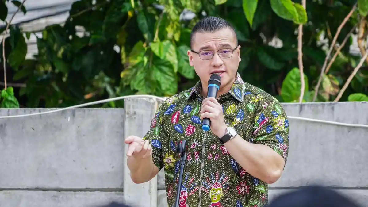 Tertibkan Pak Ogah di Jakbar, Anggota DPRD DKI Kenneth Minta Pemprov ...