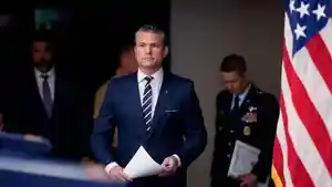 TERANCAM-Rumor-mengenai-potensi-pemecatan-atau-mundurnya-Pete-Hegseth.jpg