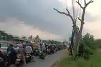 GALIAN-TANAH-Potret-kemacetan-ya.jpg