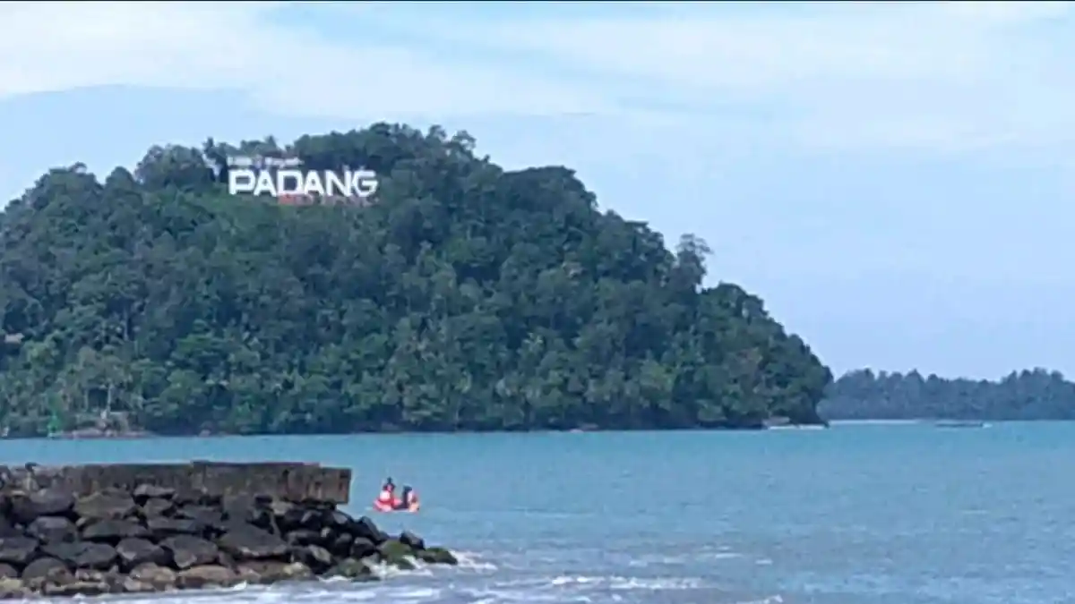 Cuaca Kota Padang Kamis 28 Agustus 2025, Waspada Hujan Ringan Sore hingga Malam Hari