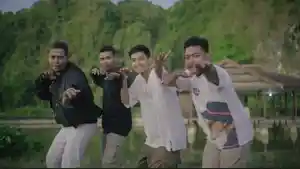 Busu-Setia-Kaka-Andii.jpg