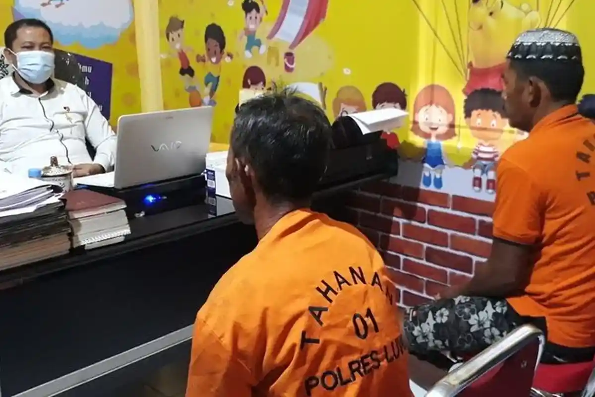 Diberi Uang Rp 50.000, Kakek Ini Suruh Temannya Setubuhi Cucu, Korban Dirudapaksa 3 Kali di Kebun