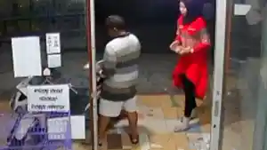 pria-pembeli-pakan-kucing-diteriaki-pegawai-pet-shop-Bangkalan.jpg