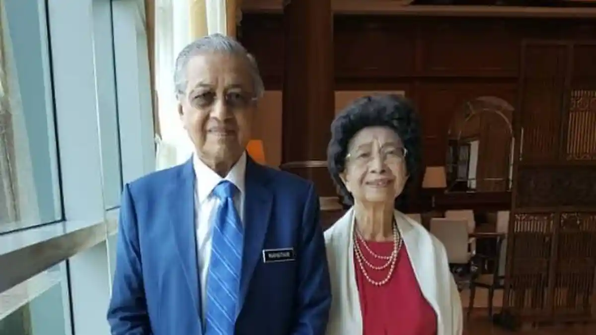 Mahathir Menolak Tinggal di Rumah Jabatan dan Tidak Menerima Hadiah dari Siapapun