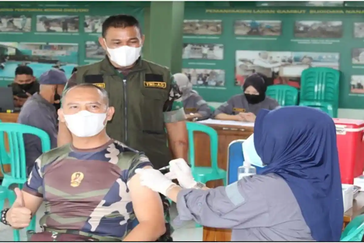Stamina Lebih Prima, Pengalaman Dandim 0402/OKI-OI Letkol Inf Hendra Saputra Suntik Vaksin Booster