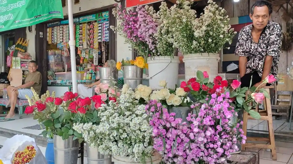 Pasar Kembang Solo: Sentra Perdagangan Tradisional dan Jual Beli Bunga yang Melegenda