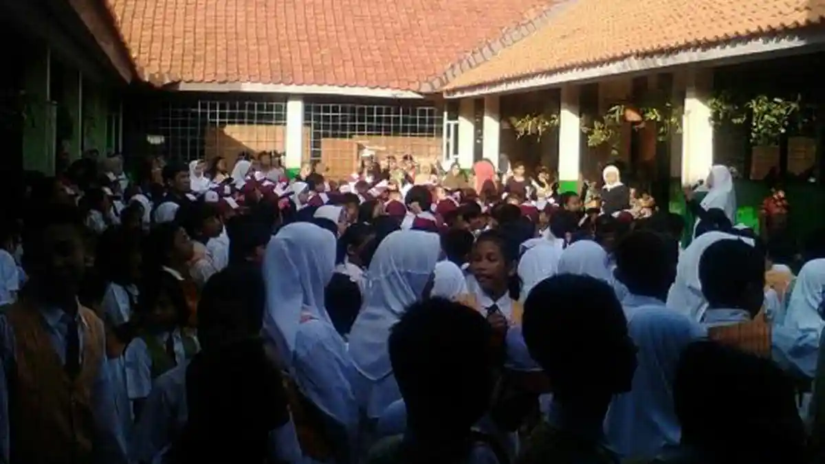 Ahok Tengarai PNS Antar Anak Sekolah Bakal Kerja Keteteran