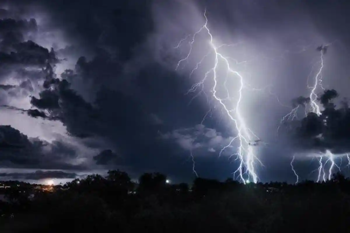 Prakiraan Cuaca Bangka Belitung Besok, Waspada Beberapa Wilayah Diguyur Hujan Petir