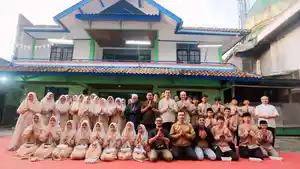 Ikatan-Wartawan-Hukum-Iwakum-bantuan-sembako-dan-unai-ke-anak-yatim-Pasar-Minggu.jpg
