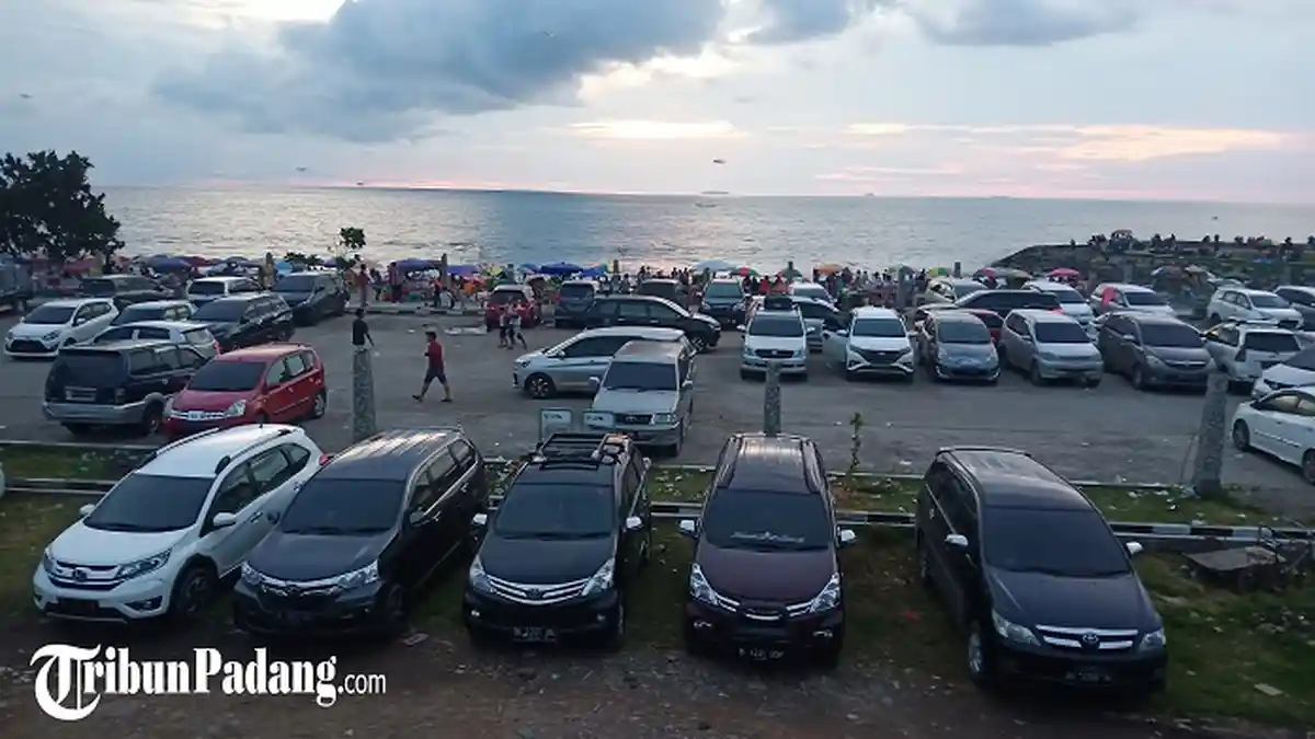 PKL Dilarang Berjualan di Bibir Pantai Danau Cimpago, Bagi yang Membandel Akan Ditertibkan