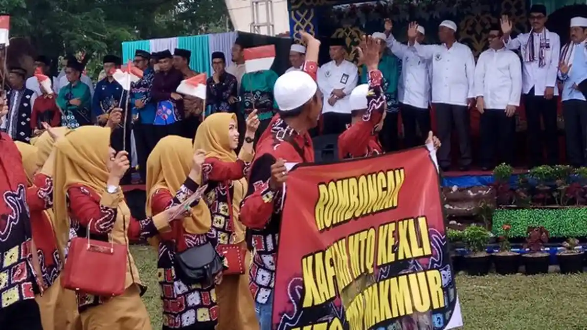 Pawai Taaruf Semarakkan MTQ ke 41 di Karang Intan