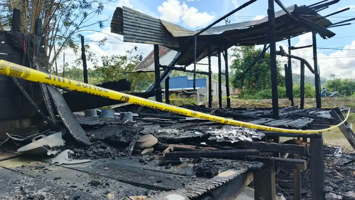 Polisi Usut Penyebab Kebakaran Rumah di Desa Kilong Taliabu