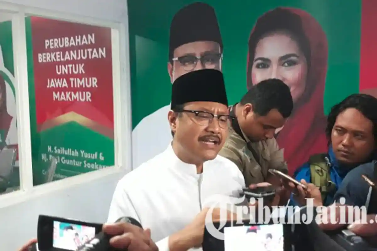 Gratiskan Kembali Sekolah SMA/SMK, Gus Ipul-Mbak Puti Siapkan ‘Dik Dilan’ di Jawa Timur