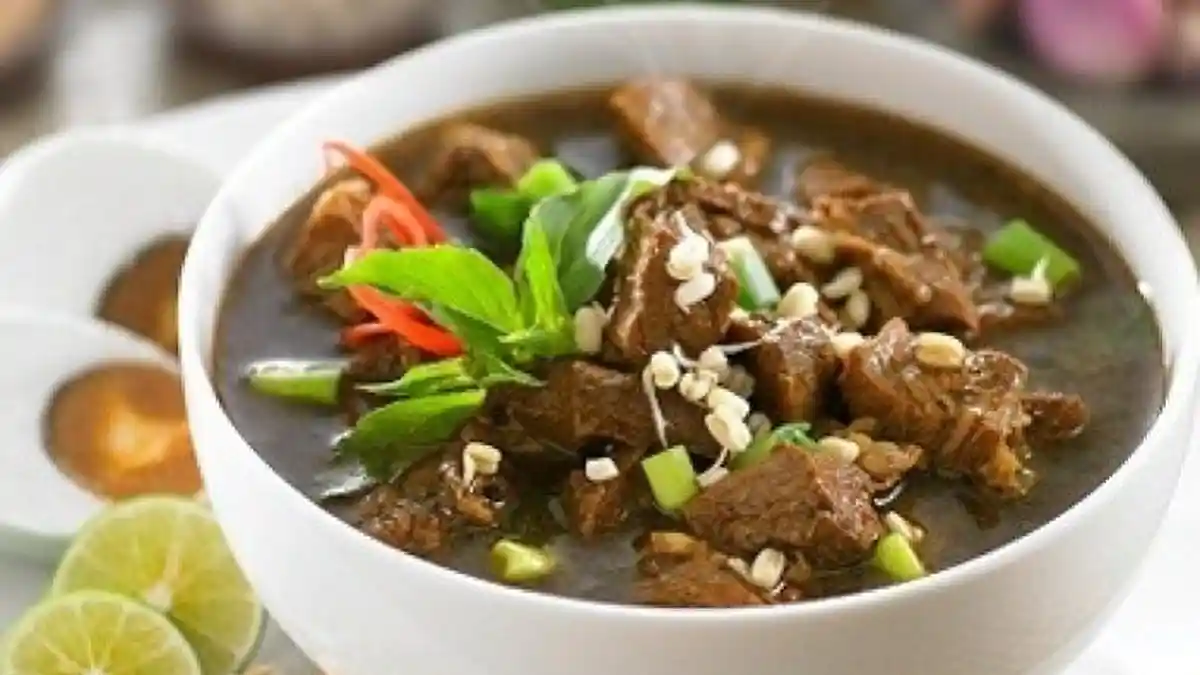 Daging Masih Banyak, Bingung Mau Masak Apa Lagi Nih, Yuk Bikin Rawon Daging Aja!