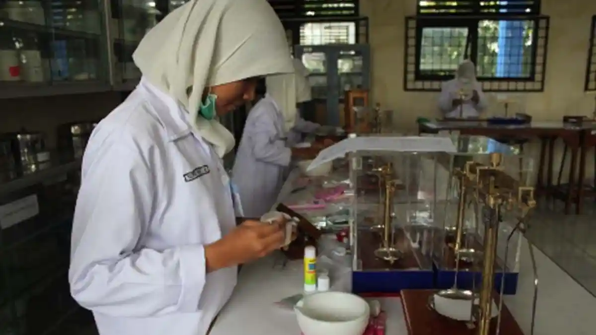 SMKN 8 Farmasi Batam di Dapur 12 Dibuka Tahun Ini. Tahun Pertama 3 Lokal